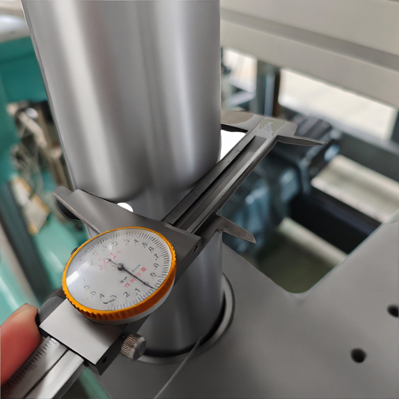 Guide head structure