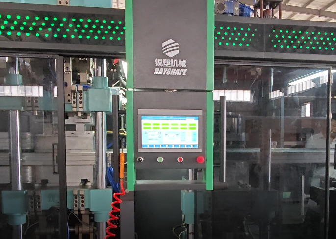 three station plastic thermoforming machine model 650 450